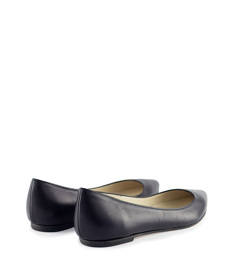 Pointed toe flat ballet flat in navy blue